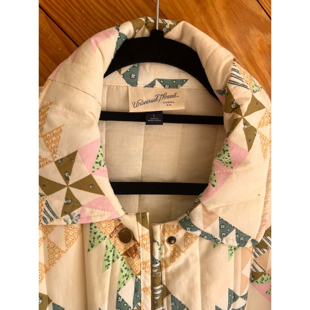 Universal Threads Patchwork Quilted Chore Button-Front Jacket - Picture 4 of 5